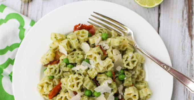Arugula and Lime Pesto Pasta | A tangy and delicious combo for pesto! Add bacon, green peas, and make it your own! Yum! | WorldofPastabilities.com