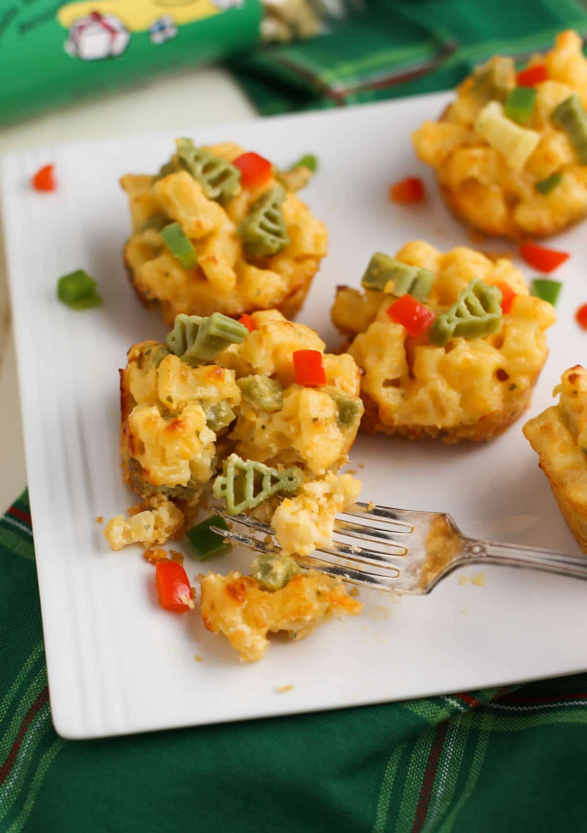 https://pastashoppe.com/files/Baked-Mac-and-Cheese-Bites-5.jpg