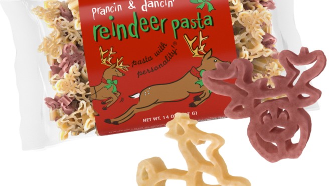 Reindeer Pasta Bag with pasta pieces