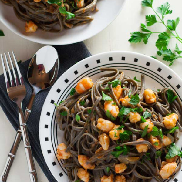 Squid Ink Pasta With Shrimp And Tomatoes 6097